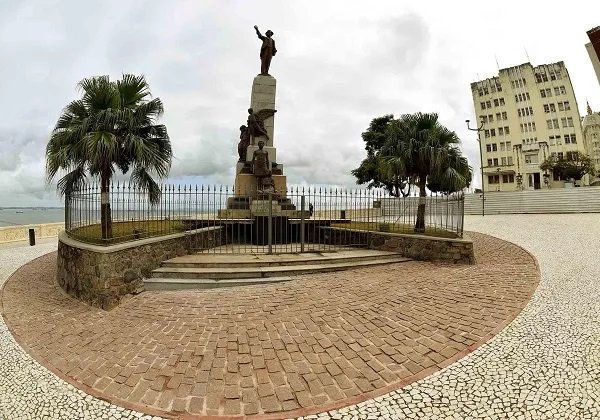 Praca Castro Alves Pms Valter Pontes